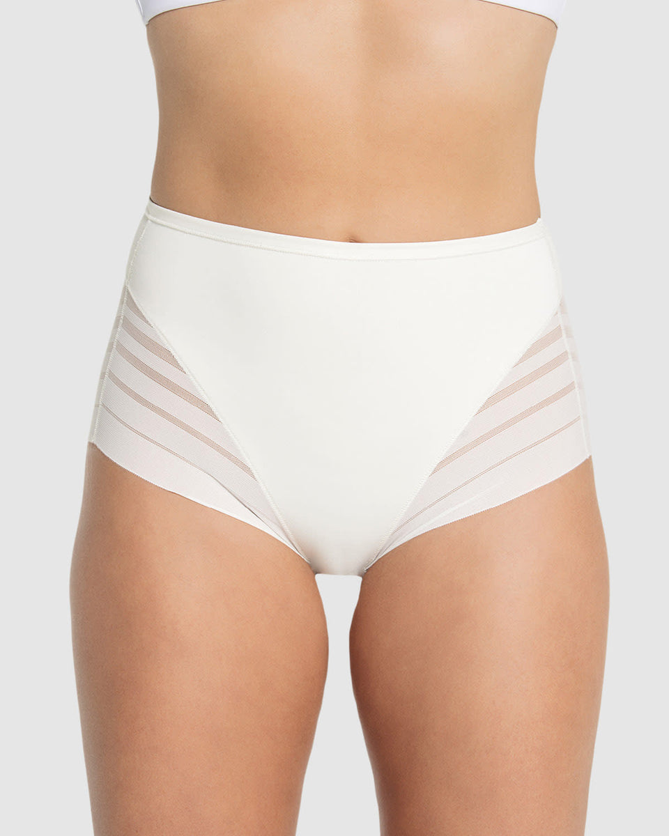 Calzón faja clásico con control moderado de abdomen y bandas en tul