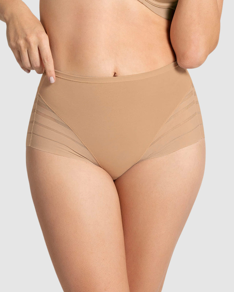 Calzón faja clásico con control moderado de abdomen y bandas en tul