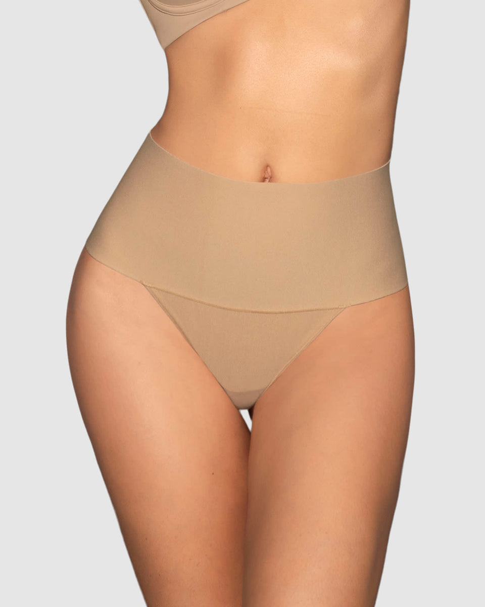 Faja brasilera con fajón ancho de control fuerte tiro alto