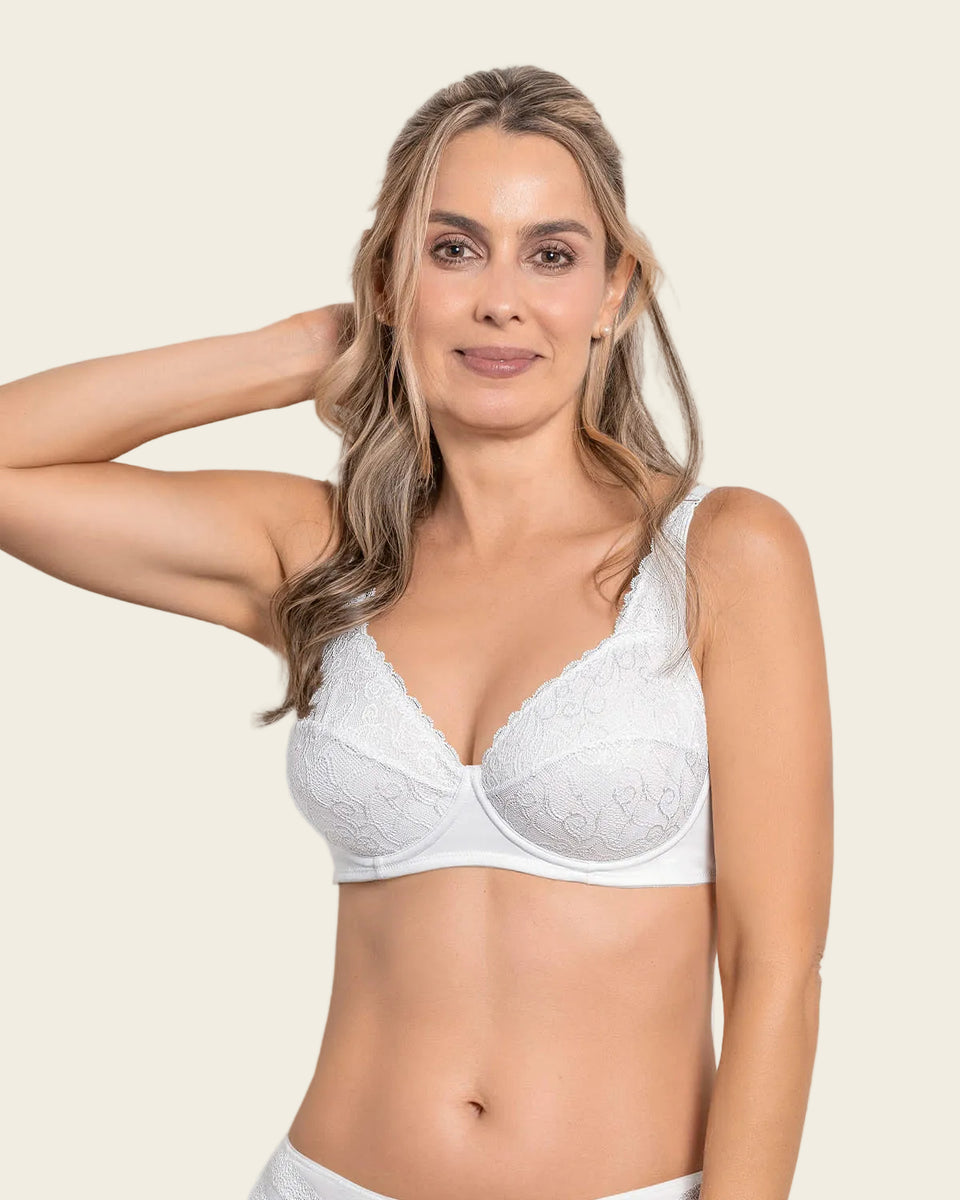 Brasier triangular con copas en encaje y espalda en tela lisa