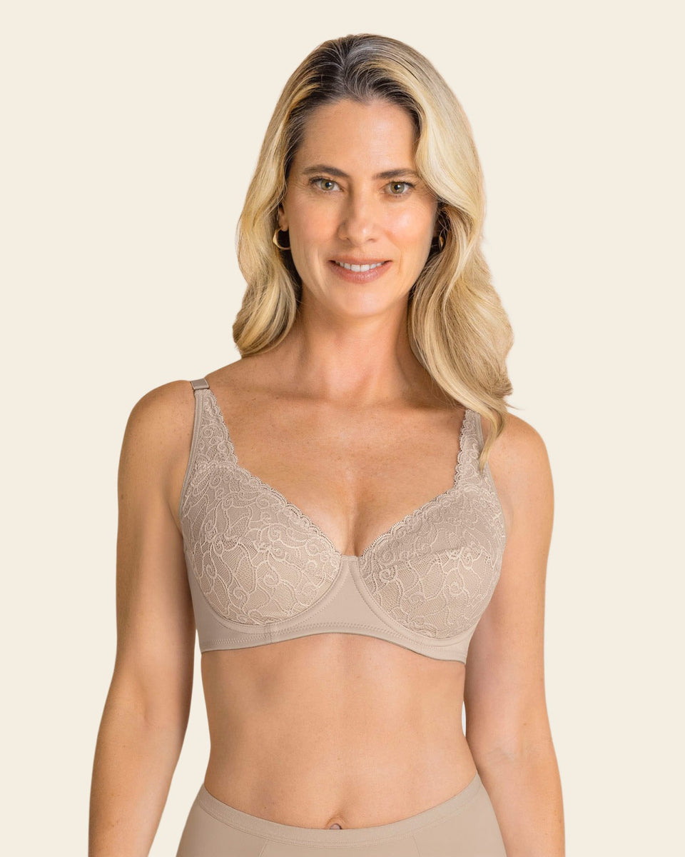 Brasier triangular con copas en encaje y espalda en tela lisa
