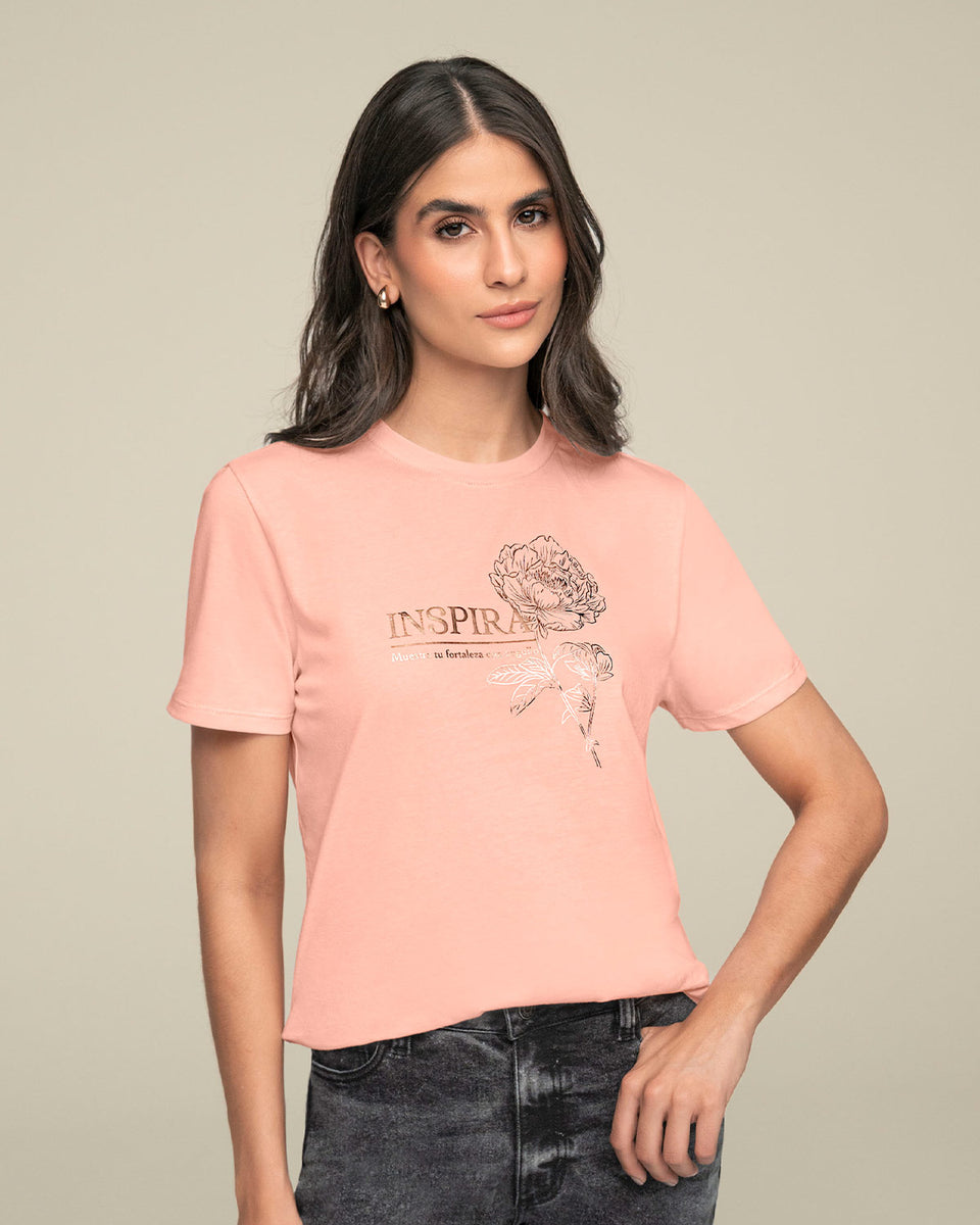 Camiseta manga corta con mensaje en el frente