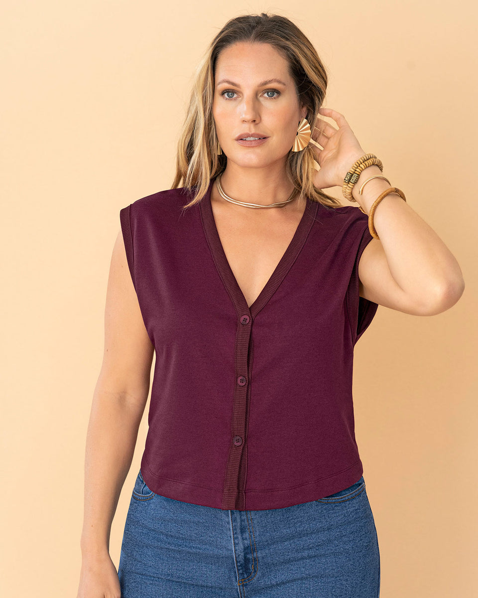 Chaleco con botones funcionales