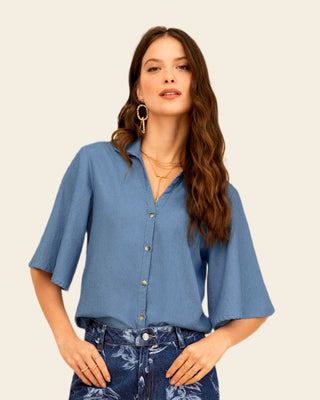 Camisa manga corta amplia con botones funcionales#color_c68-rosado