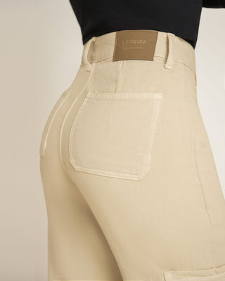 Pantalón tiro alto bota recta con bolsillo tipo cargo#color_807-arena-claro