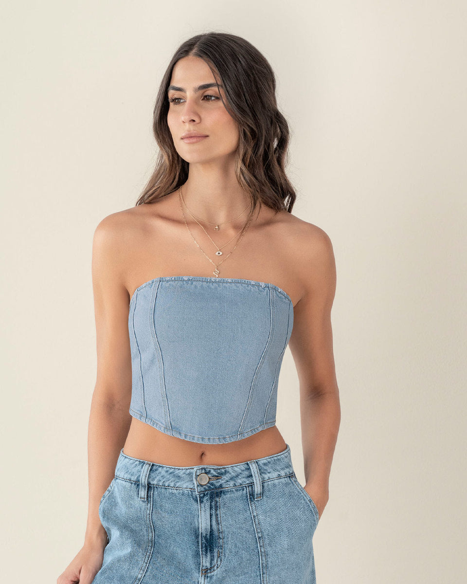 Blusa strapless en denim