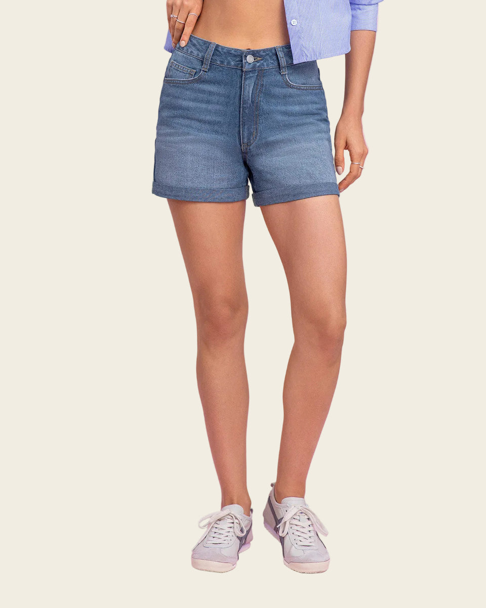 Short con doblez en borde