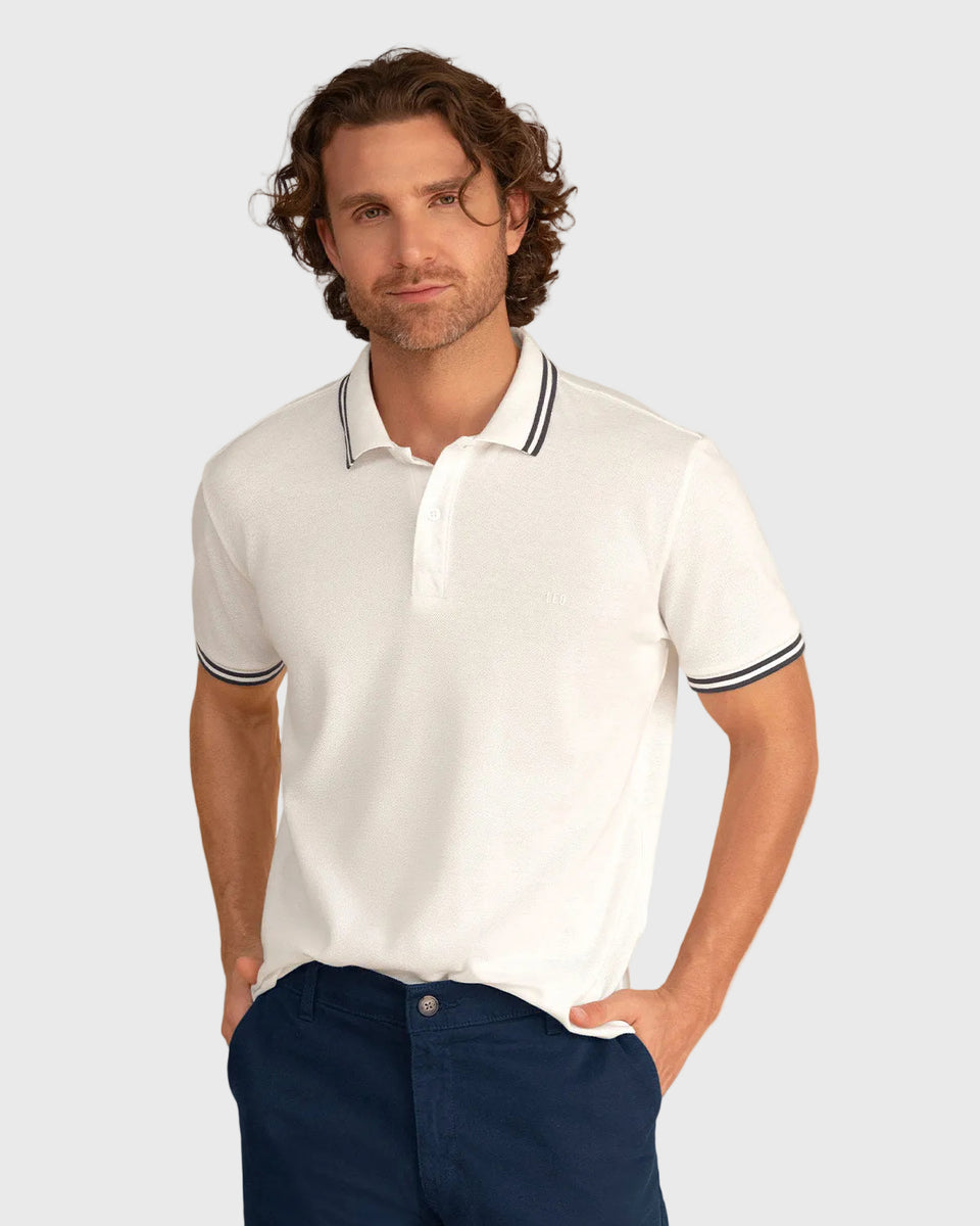 Camiseta tipo polo con cuello y mangas tejidas