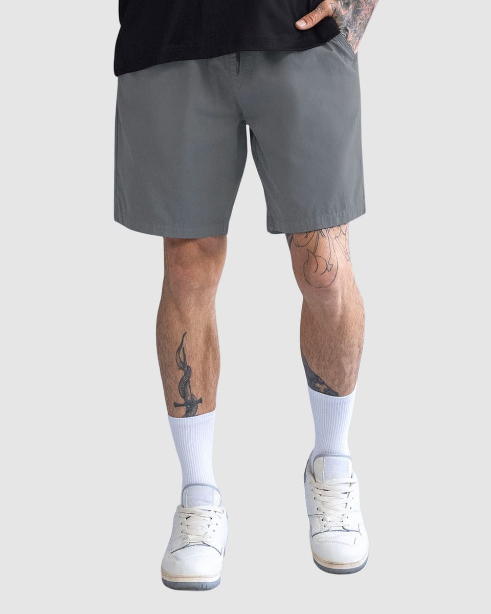 Bermuda con resorte y tira para ajustar en cintura