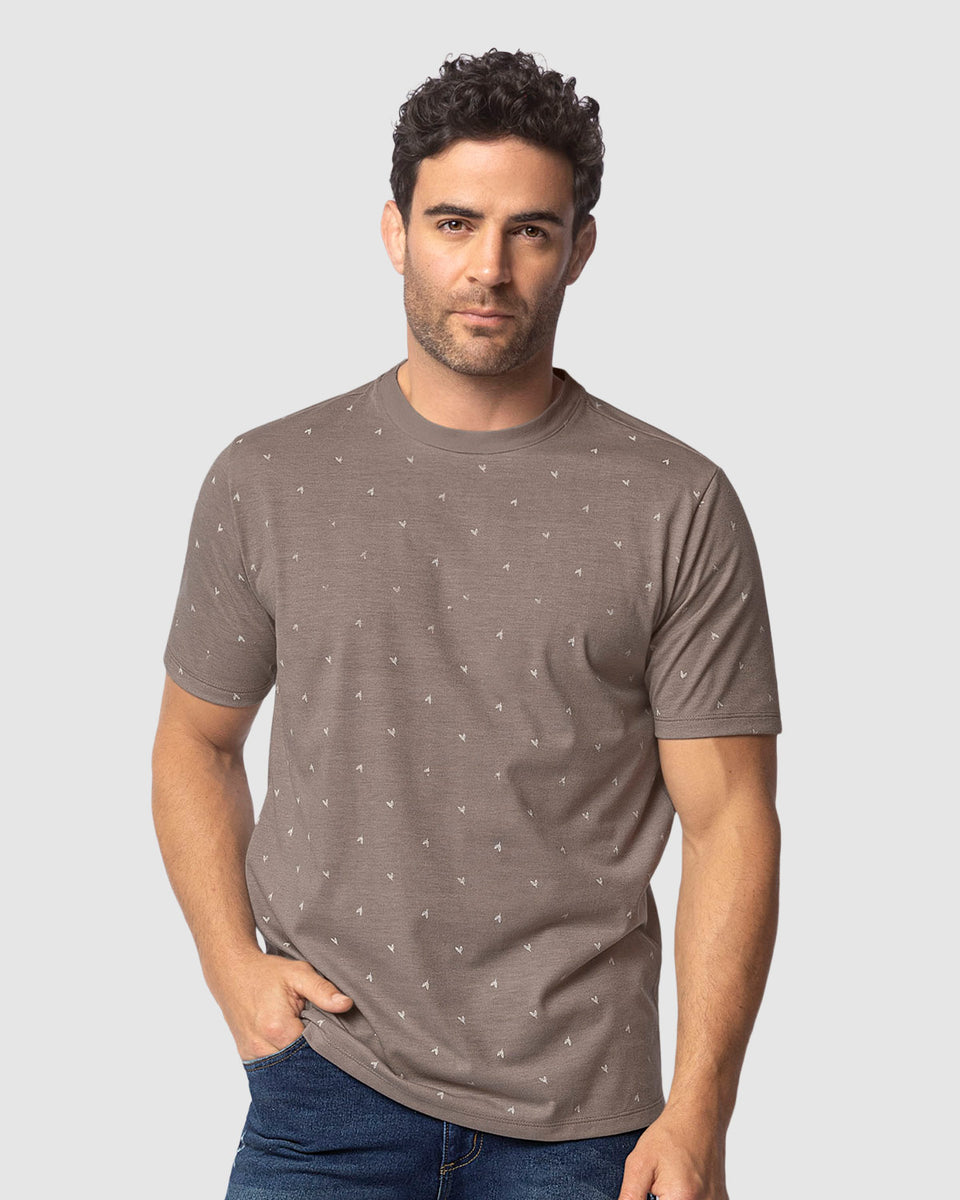 Camiseta manga corta con estampado continuo
