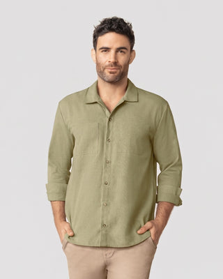 Camisa manga larga amplia con bolsillos#color_c48-verde-oliva