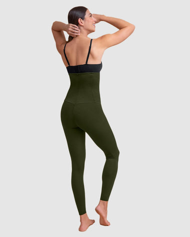 Legging de tiro alto de control en abdomen y piernas#color_b56-verde-oscuro
