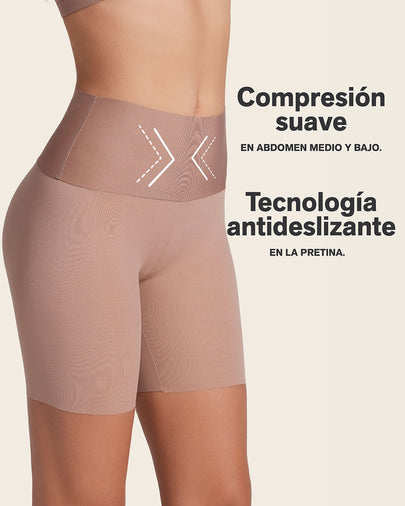 Short de control moderado aspecto invisible con fajón antideslizante#color_857-cafe