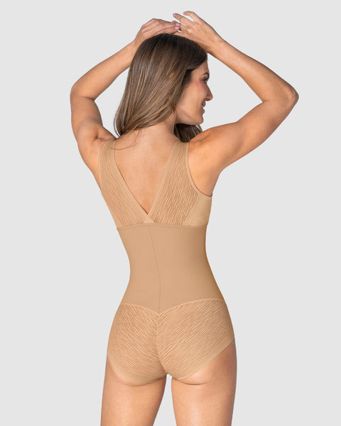 Faja tipo body con bralette incorporado con control de abdomen#color_801-cafe-medio