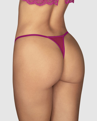 Tanga brasilera en encaje ligera y cómoda#color_946-fucsia