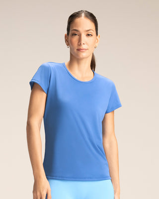 Camiseta deportiva de secado rápido y silueta semiajustada#color_052-azul-medio-cielo