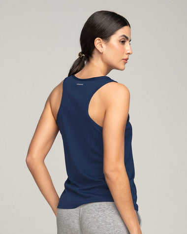 Camiseta deportiva de secado rápido y silueta semiajustada para mujer#color_509-azul