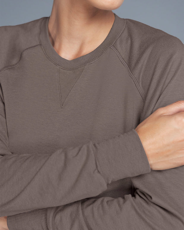Camiseta manga larga deportiva de cuello redondo#color_868-cafe
