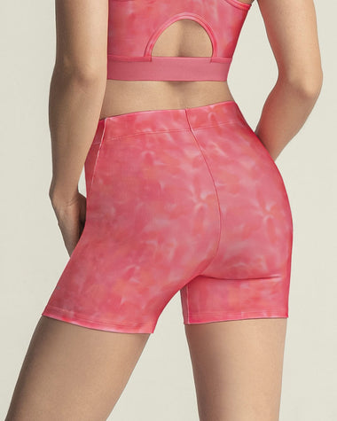 Short corto deportivo ajustado y ligero con cómodo elástico en cintura#color_040-estampado-rosado-degrade