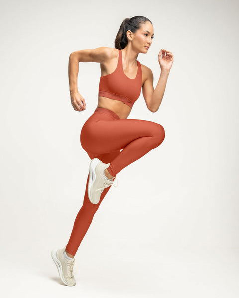 Legging deportivo con pretina en forma de V#color_391-terracota