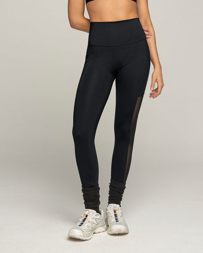 Legging deportivo con bolsillo lateral y detalles en tul#color_700-negro