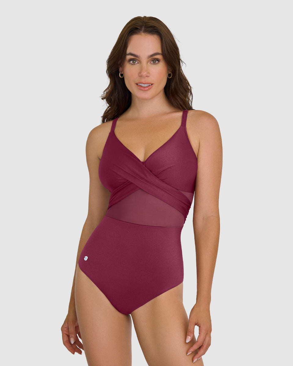 Traje de baño entero con escote cruzado y tela con brillo