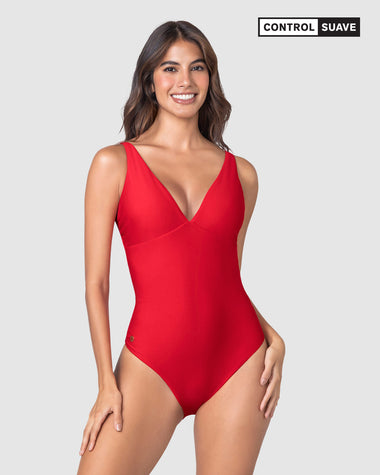 Traje de baño entero escote profundo#color_377-rojo