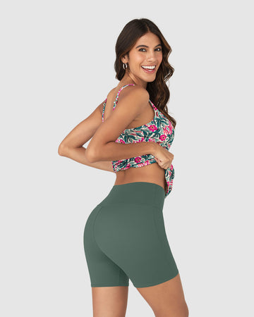 Traje de baño de dos piezas Camiseta y Short de control de abdomen#color_830-estampado-flores-verde