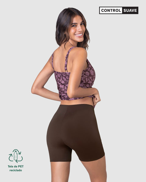 Traje de baño con camiseta y short elaborado con botellas PET#color_447-estampado-flores-uva