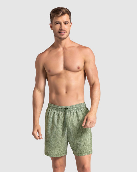 Bermuda playera masculina con práctico bolsillo al lado derecho#color_619-estampado-hojas-verde