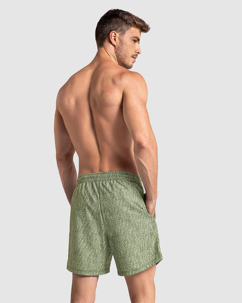 Bermuda playera masculina con práctico bolsillo al lado derecho#color_619-estampado-hojas-verde