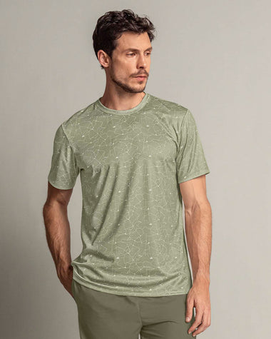 Camiseta deportiva masculina con tecnología de secado rápido#color_a78-estampado-verde