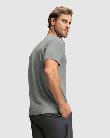 Camiseta deportiva masculina semiajustada de secado rápido#color_709-gris-claro