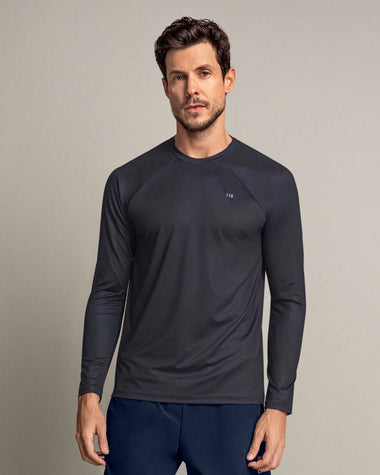 Camiseta deportiva masculina manga larga con protección UV#color_779-gris-oscuro