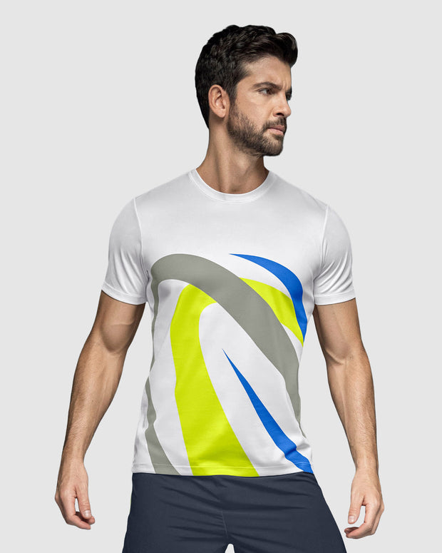 Camiseta deportiva masculina con estampado localizado#color_000-blanco
