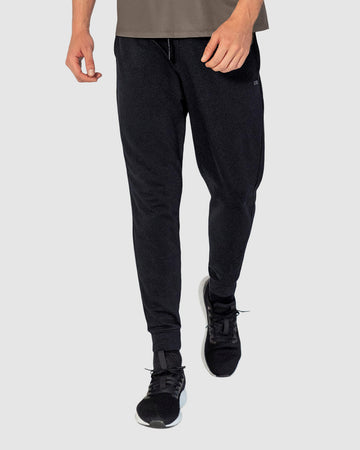 Jogger deportivo estilo sudadera con bolsillos laterales funcionales#color_700-negro