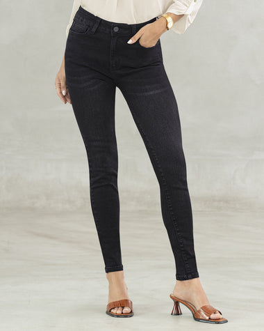 Jean skinny levanta cola#color_700-negro