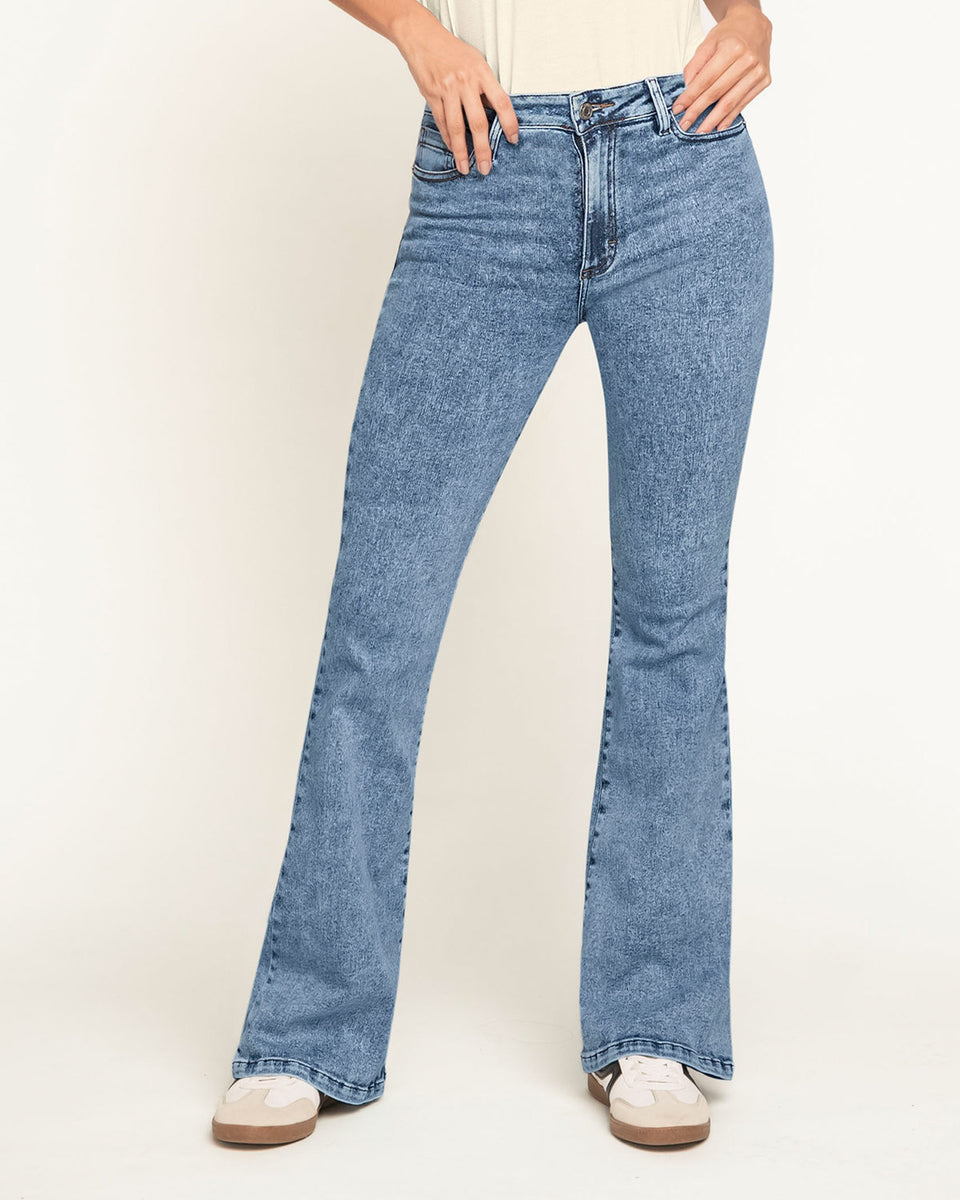 Jean levanta cola bota flare