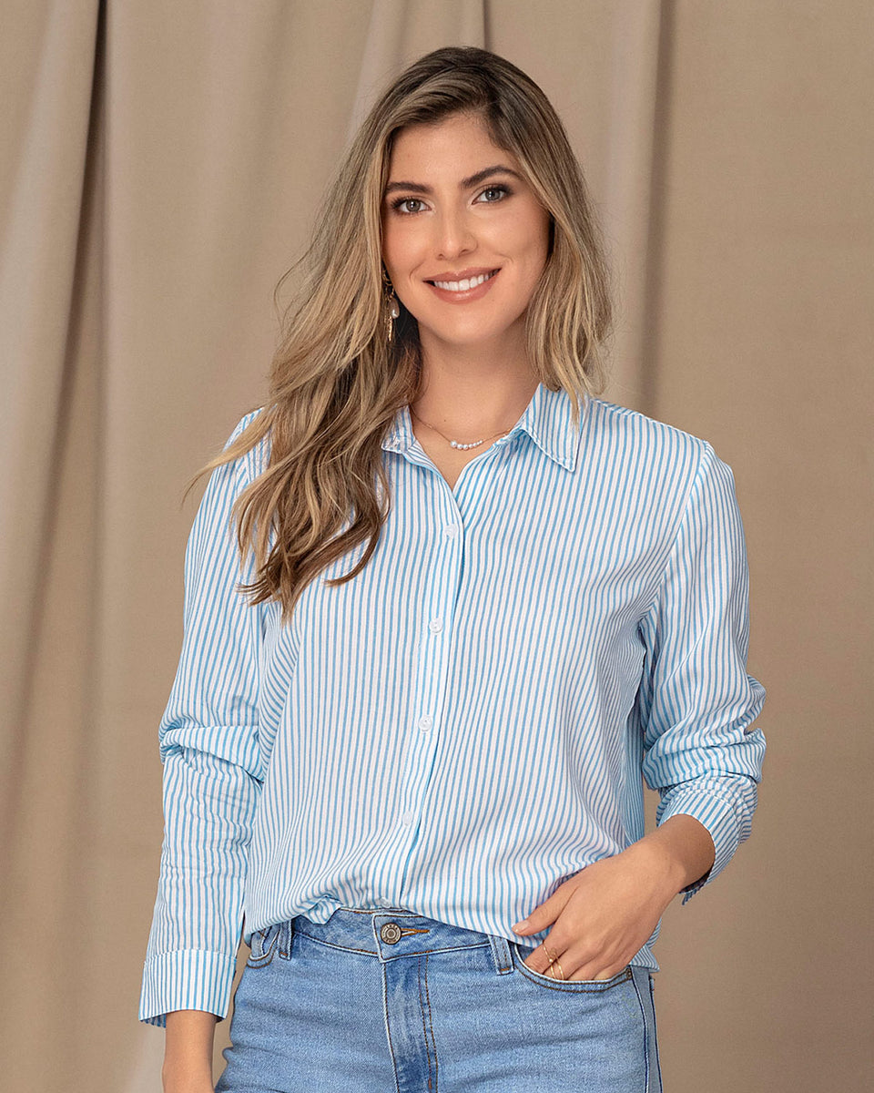 Blusa manga larga con botón funcional y mangas con botón