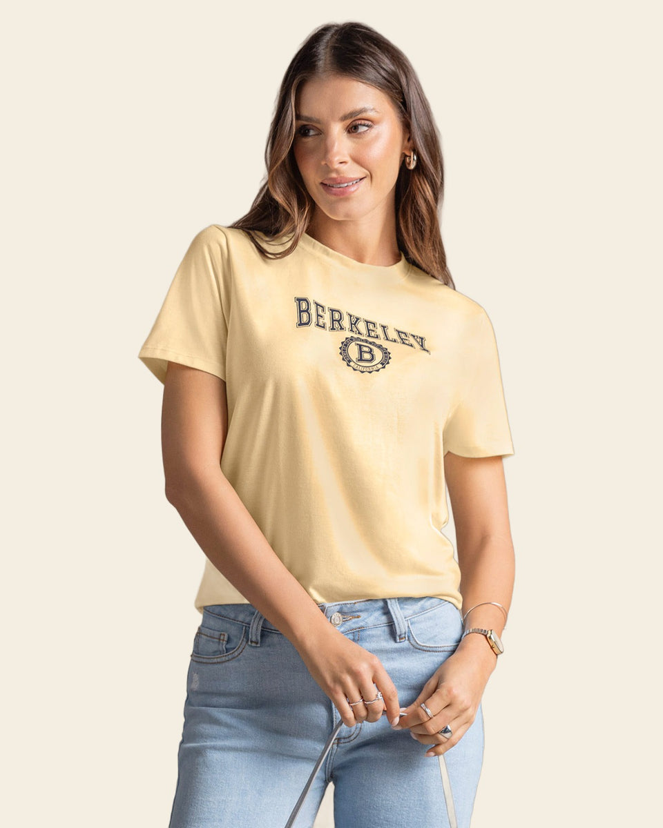 Camiseta manga corta con mensaje en el frente