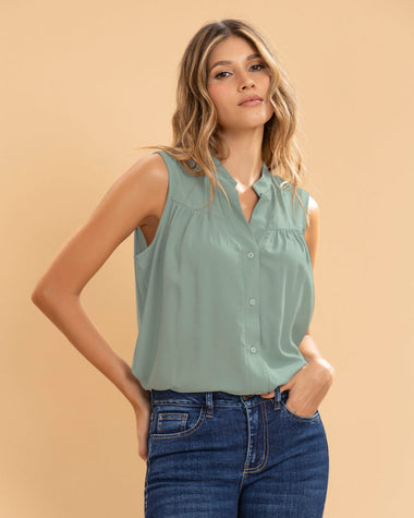 Blusa manga sisa con recogido en frente y botones  funcionales#color_601-verde-claro