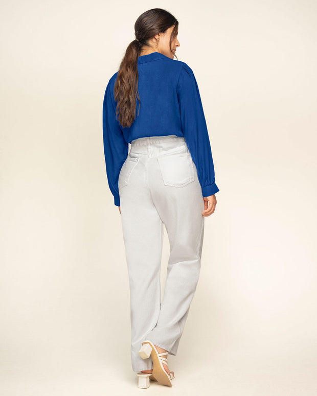 Blusa manga larga con cuello camisero y recogido en mangas#color_055-azul