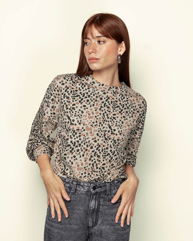 Camiseta manga larga cuello redondo con mangas amplias#color_028-animal-print