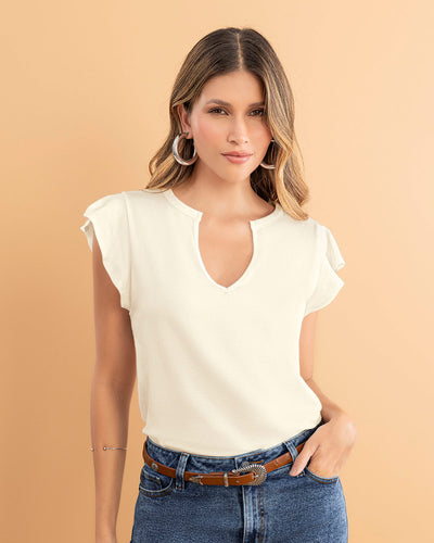 Camiseta con vuelo en borde en manga#color_018-marfil