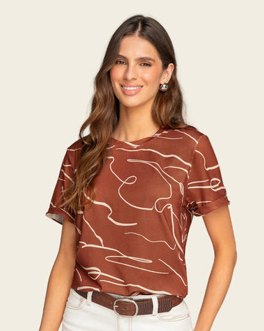 Camiseta manga corta estampada con doblez en manga#color_b85-terracota