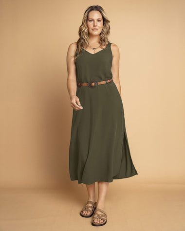 Vestido midi de tiritas con tachas decorativas#color_c46-verde