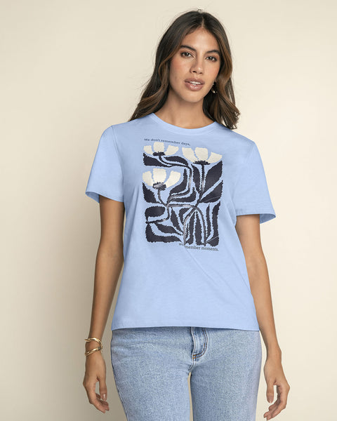 Camiseta manga corta en algodón con estampado en frente#color_022-azul-claro