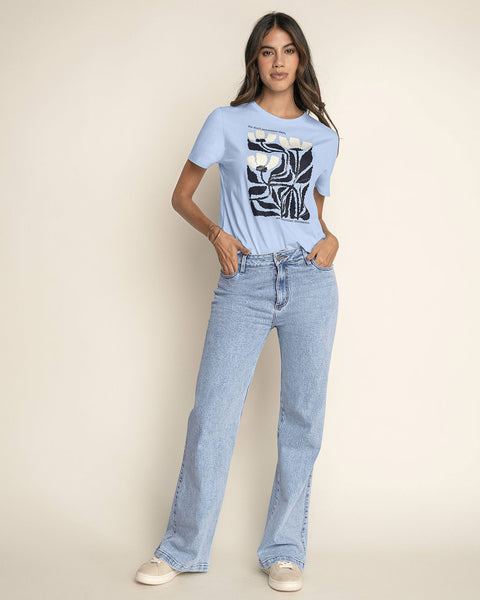 Camiseta manga corta en algodón con estampado en frente#color_022-azul-claro