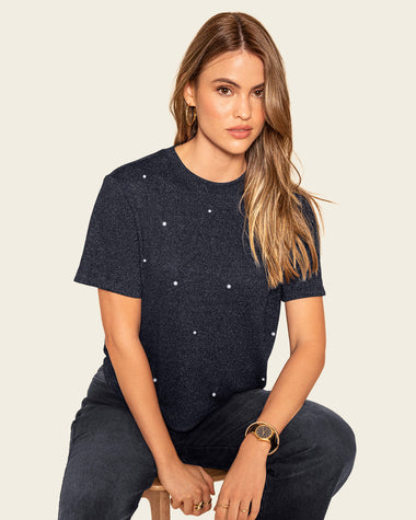 Camiseta manga corta con apliques de perlas#color_700-negro