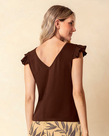 Camiseta con vuelo en borde en mangas#color_c24-cafe-chocolate